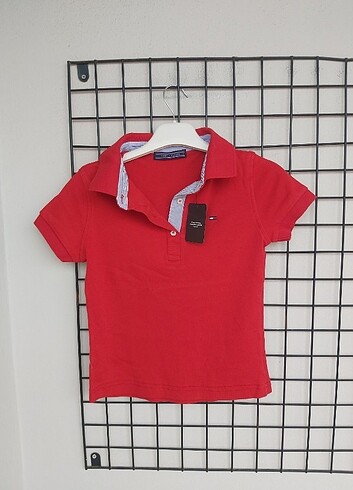 Tommy Hilfiger Crop Tshirt
