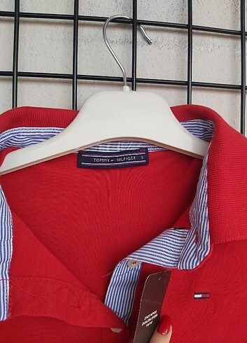Tommy Hilfiger Tommy Hilfiger Crop Tshirt