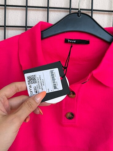 universal Beden Fuşya crop triko bluz