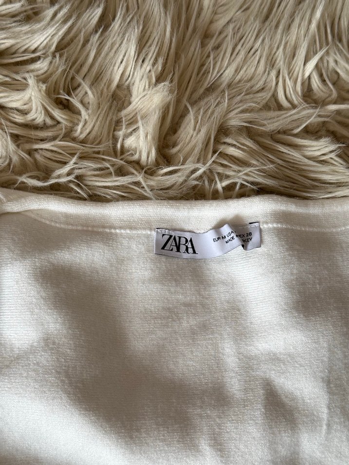 Zara Yumoş volanlı triko - Görsel 2