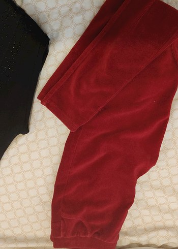 Kız Çocuk Kırmızı Dar Kesim Eşofman Altı - Görsel 3