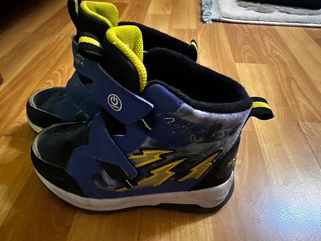 Skechers Skechers su geçirmez ışıklı bot 27.5