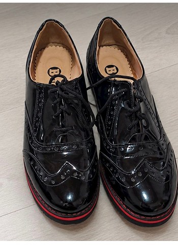 Diğer Parlak Siyah Brogue Bagcikli Ayakkabi