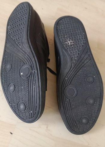  Beden Siyah Minimalist Erkek Bağcık