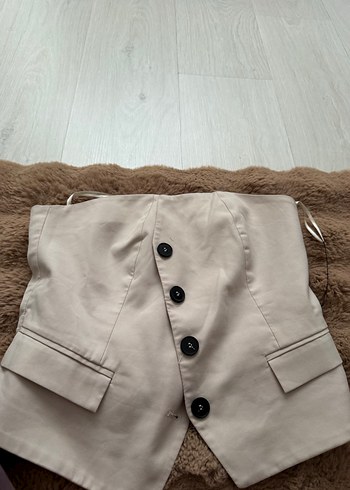 Bershka Düğmeli Bej Kısa Kadın Yelek