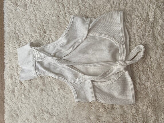 Zara sırtı acik crop