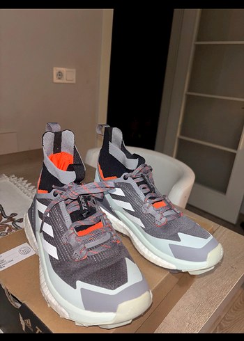Adidas Gri Siyah Spor Ayakkabi