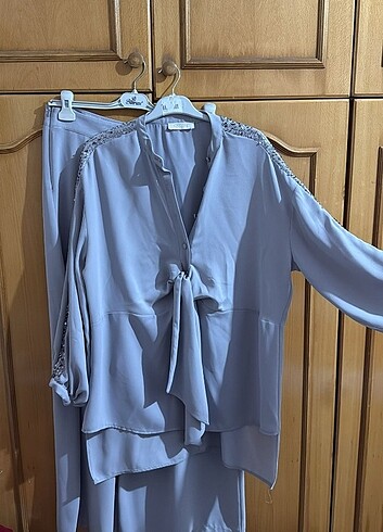 42 Beden Takım gömlek pantalon