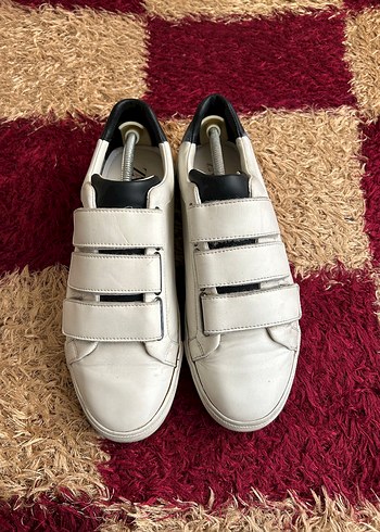 Zara Minimalist Beyaz Sneaker