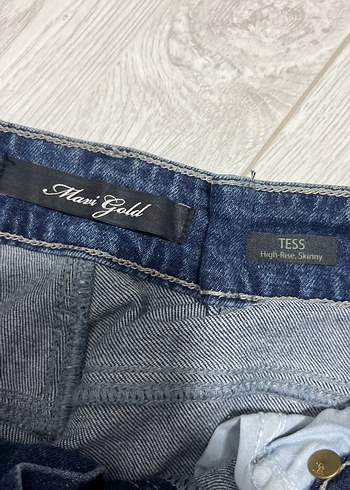 Mavi Jeans Kadın Mavi Yırtık Detaylı Fileli Jean