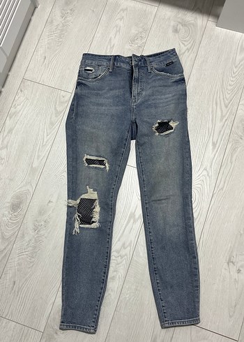 Kadın Mavi Yırtık Detaylı Fileli Jean