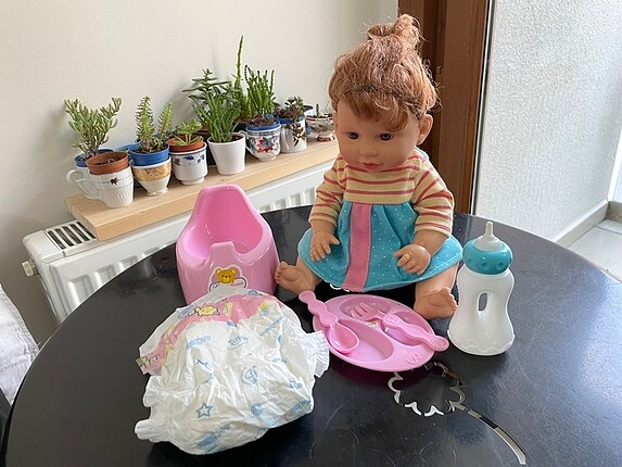Altını ıslatan bebek