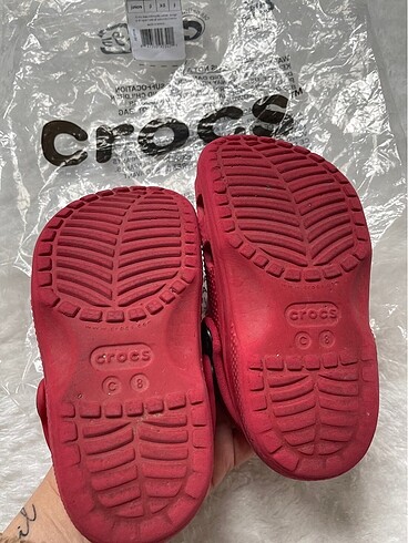 26 Beden kırmızı Renk Crocs