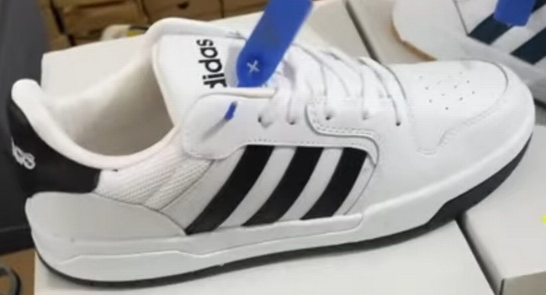 adidas 44 45 46 almadan numara sorunuz - Görsel 2