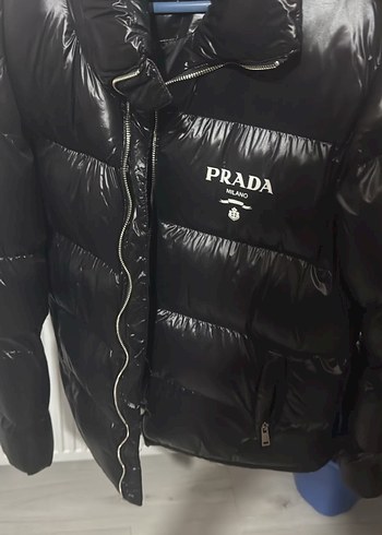 Prada Siyah Sisme Mont