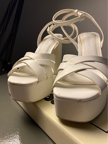 Stradivarius gelinlik ayakkabısı - Görsel 7