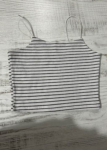 Bershka Siyah Beyaz İnce Cizgili İnce Askili Crop Top