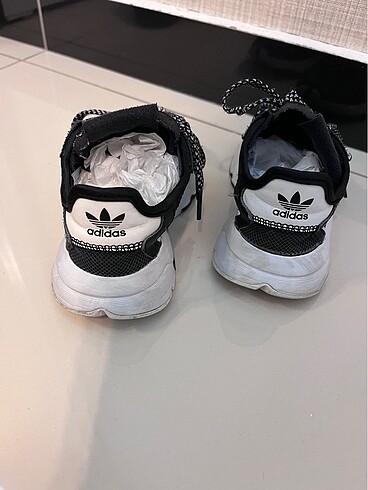 28 Beden siyah Renk Adidas spor ayakkabı