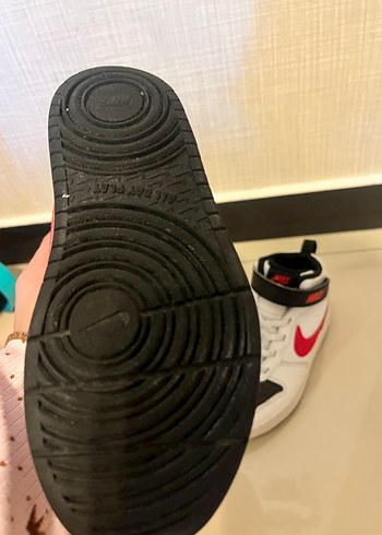 Nike Beyaz Siyah Renkli Erkek Çocuk Spor Ayakkabı - Görsel 3