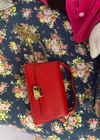 Kırmızı Deri Zincir Detaylı Kadın Çanta - Görsel 2