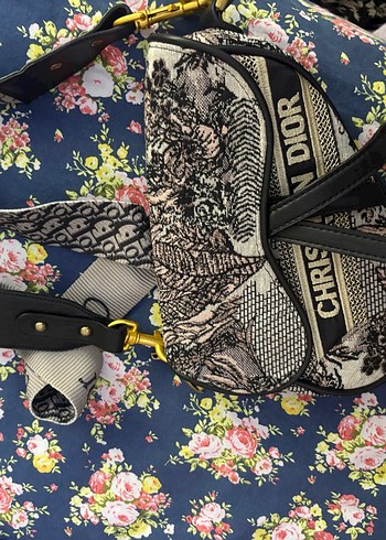 Baskılı Kemerli Kadın Çanta - Görsel 3