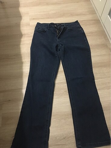 28/30 beden jean pantolon