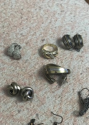 Beden Gri Mini Boncuklu Vintage Küpeler