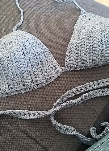 Örgü bikini üstü 