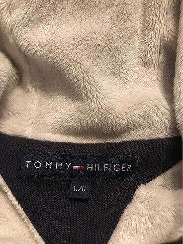 l Beden Tommy hılfıger fermuarlı dertten