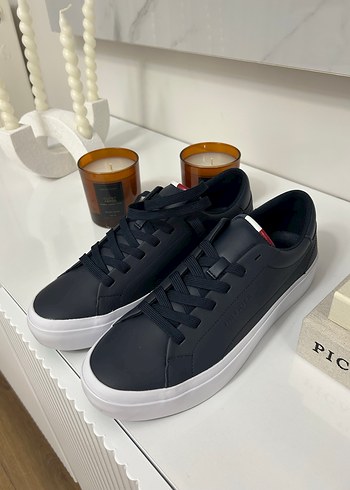 42 Beden lacivert Renk Tommy Hilfiger Erkek Sneaker Sıfır