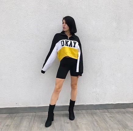 Sweatshirt