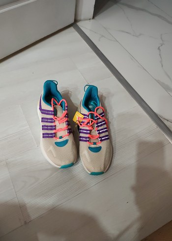 Kadın Çok Renkli Elastik Bağcıklı Spor Ayakkabı - Görsel 5