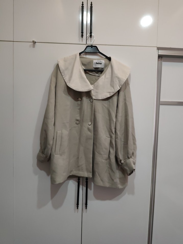 Bej Mini Keten Düğmeli Kadın Trençkot - Görsel 3