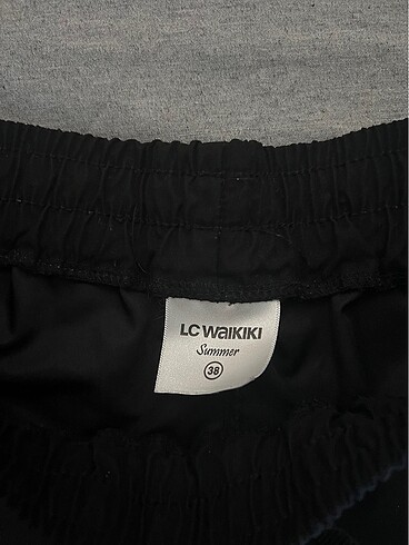 LC Waikiki Siyah spor şort