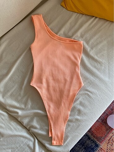 H&M body