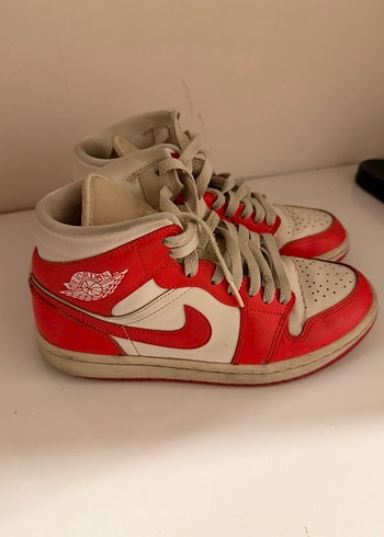 Kırmızı Bağcıklı Spor Ayakkabı - Görsel 3