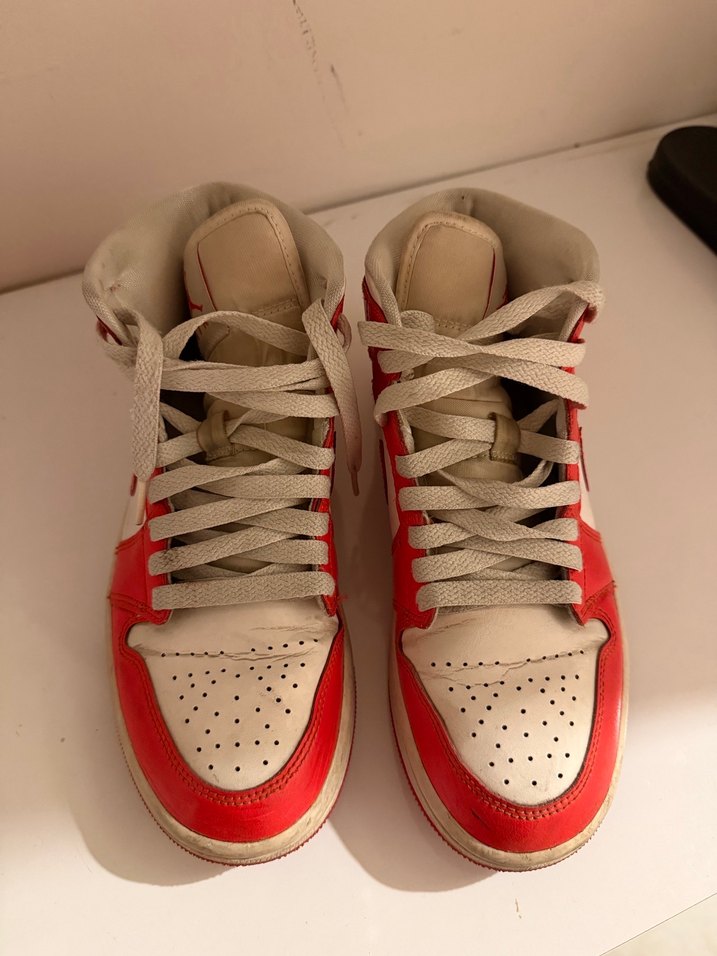 Kırmızı Bağcıklı Spor Ayakkabı - Görsel 2