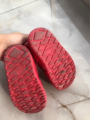 22 Beden pembe Renk Adidas sandalet