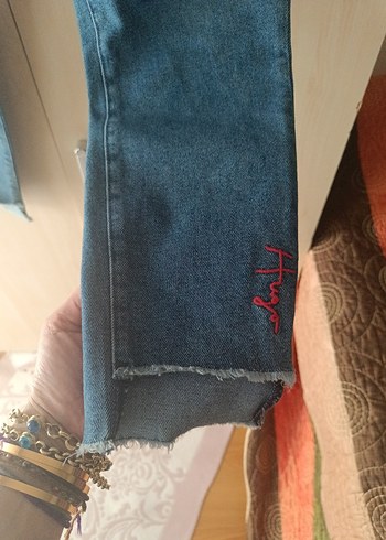 Hugo Boss Kadın Mavi Denim Midi Boy Kemerli Jean