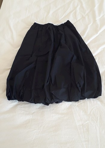 Siyah Piliseli Midi Balon Etek - Görsel 2