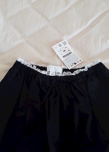 Siyah Piliseli Midi Balon Etek - Görsel 3