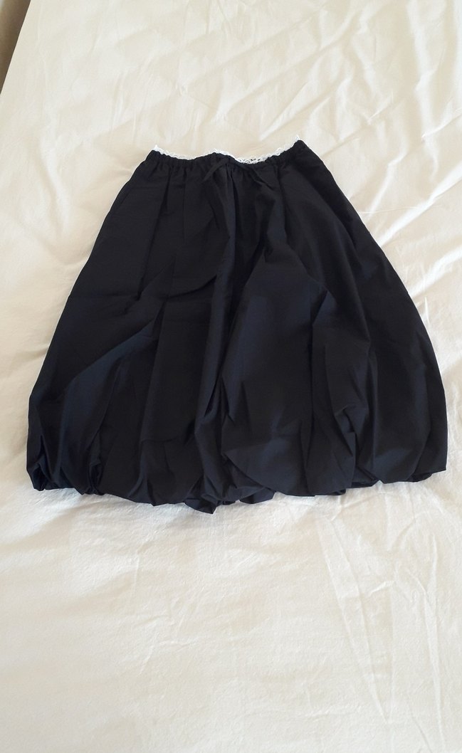 Siyah Piliseli Midi Balon Etek - Görsel 2