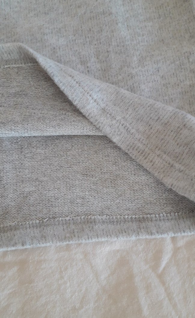 Gri Kadın Askılı Bluz - Görsel 2