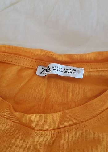 Kısa Kollu Turuncu Fırfırlı Kadın Tişört - Görsel 3