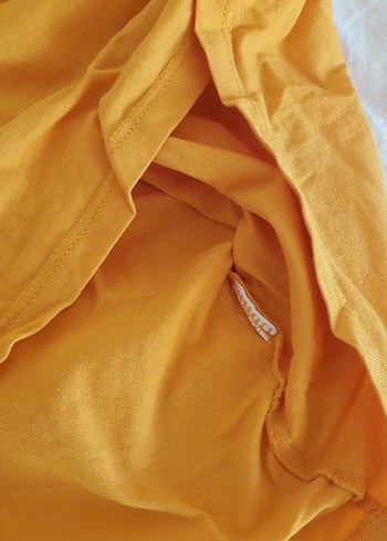 Kısa Kollu Turuncu Fırfırlı Kadın Tişört - Görsel 4