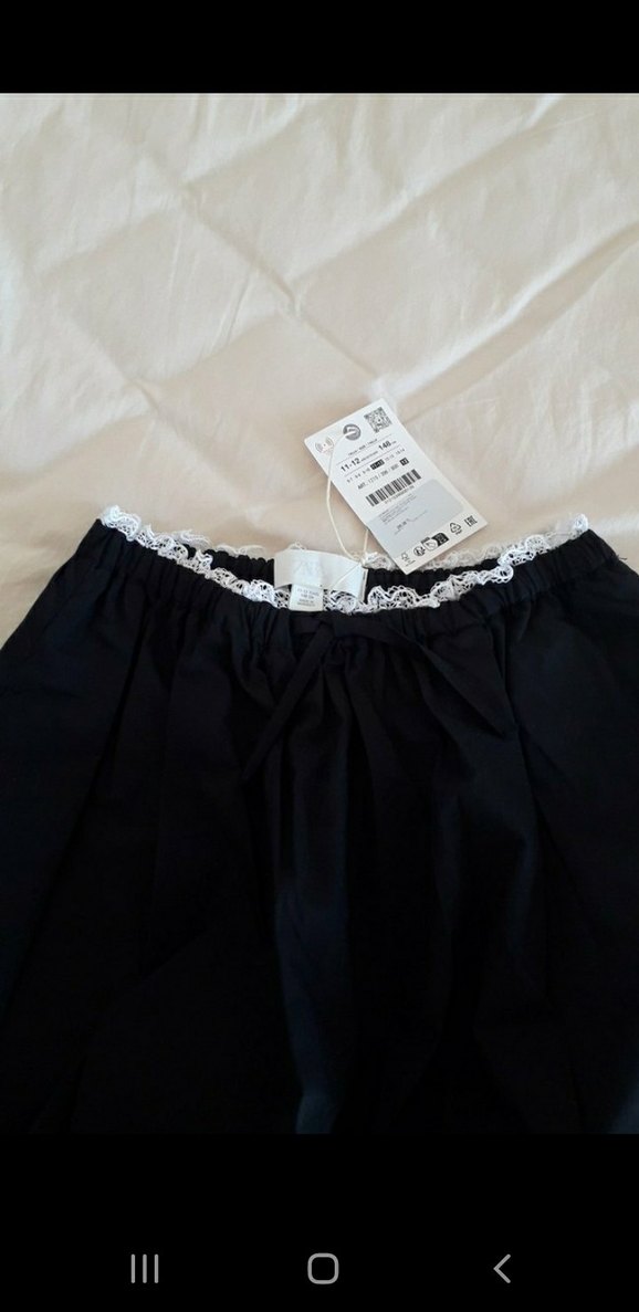 Dantel Detaylı Siyah Midi Balon Etek - Görsel 3