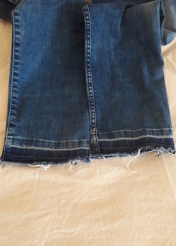 Nakışlı Kemer Detaylı Kadın Kot Pantolon - Görsel 5