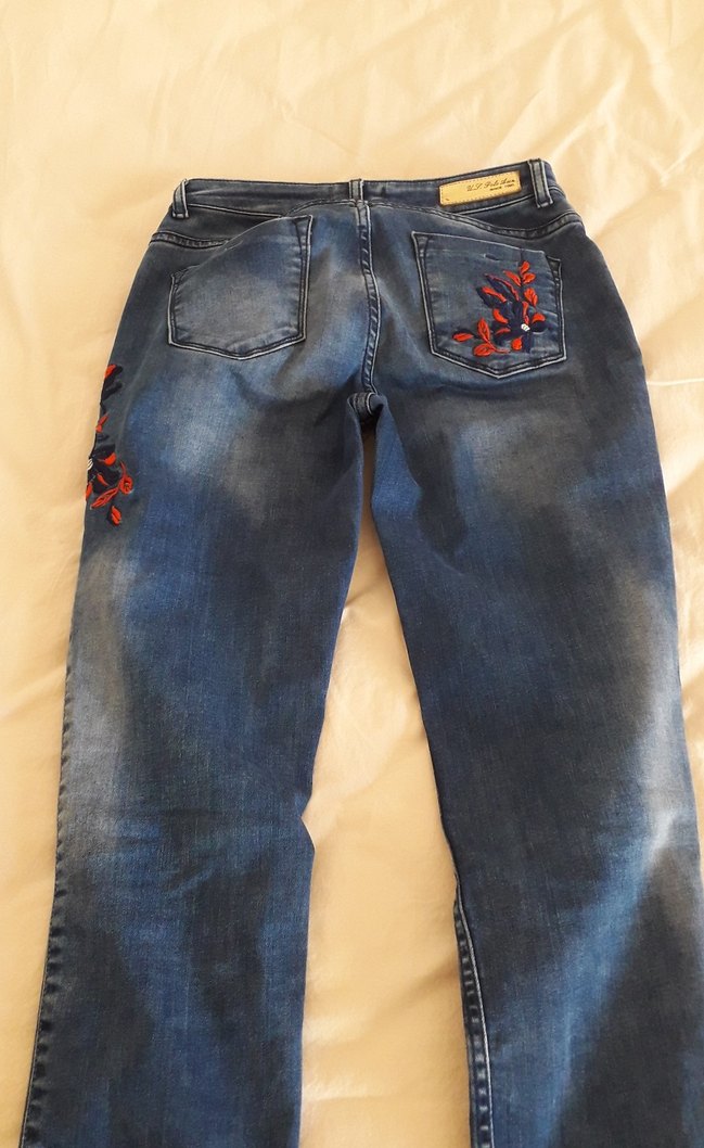 Nakışlı Kemer Detaylı Kadın Kot Pantolon - Görsel 4