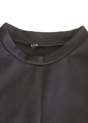 Siyah Uzun Kollu Crop Top - Görsel 2