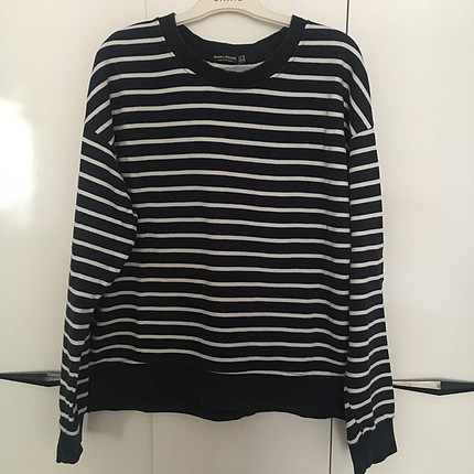 Bershka Sweatshirt 